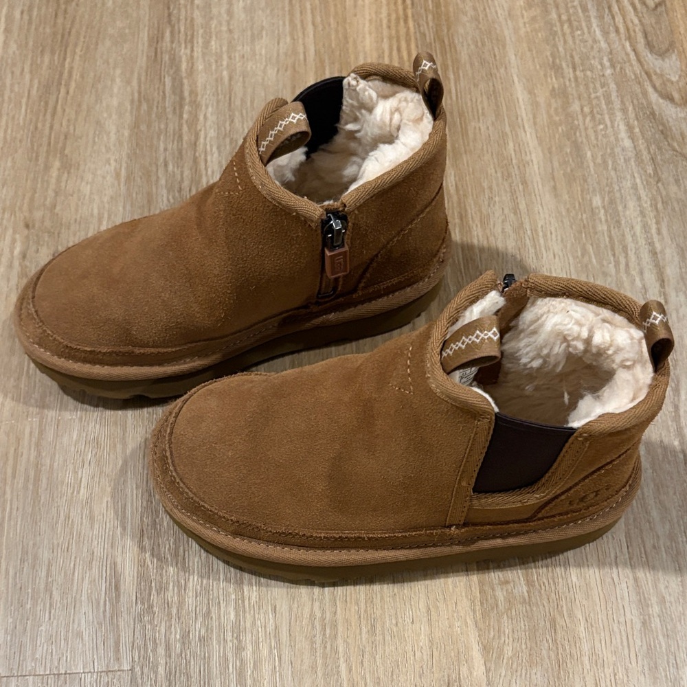 Toddler Ugg Suede Ankle Boots Size 12